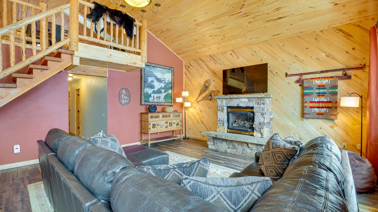 Photo of Livingroom in Gunnison