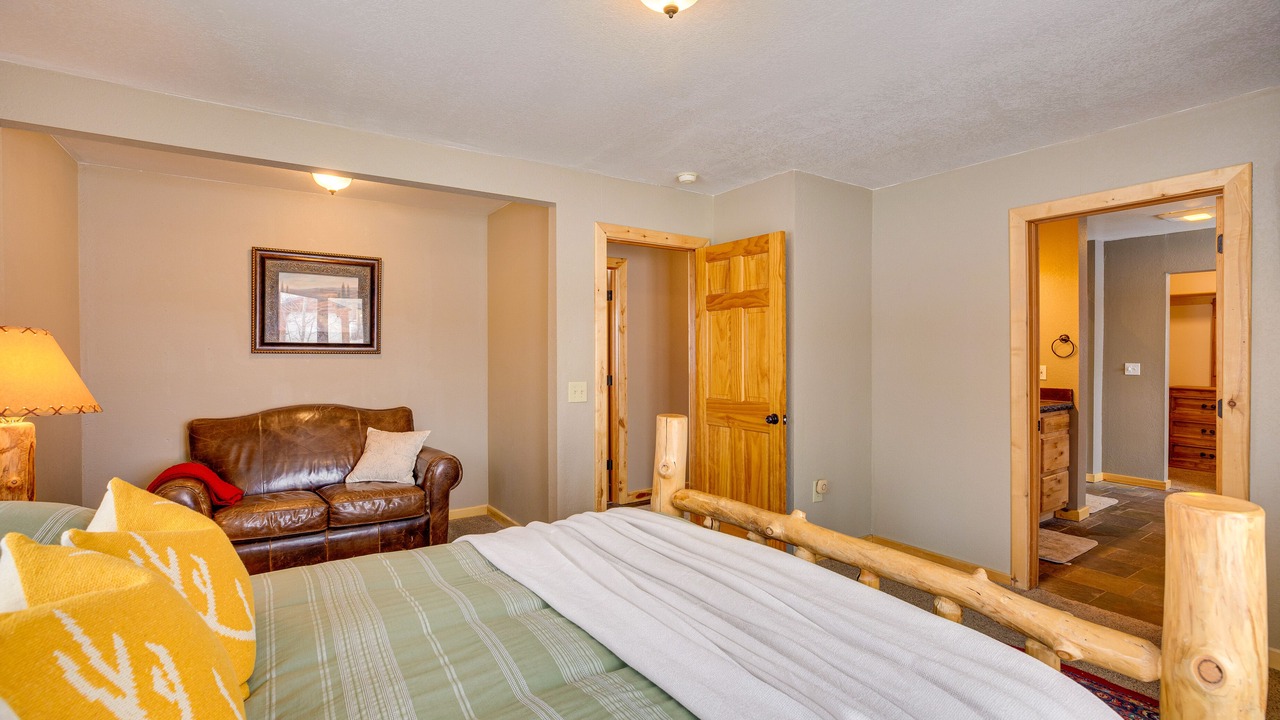 Photo of Bedroom in Gunnison