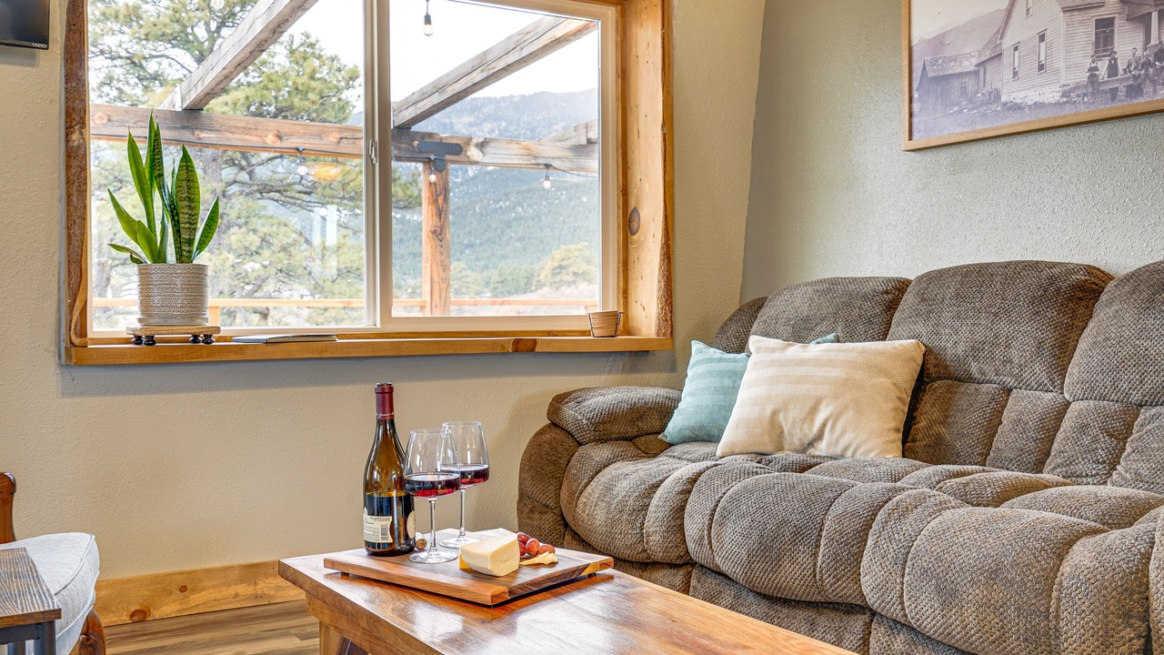 Photo of Livingroom in Beulah
