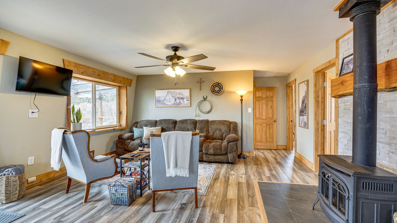 Photo of Livingroom in Beulah