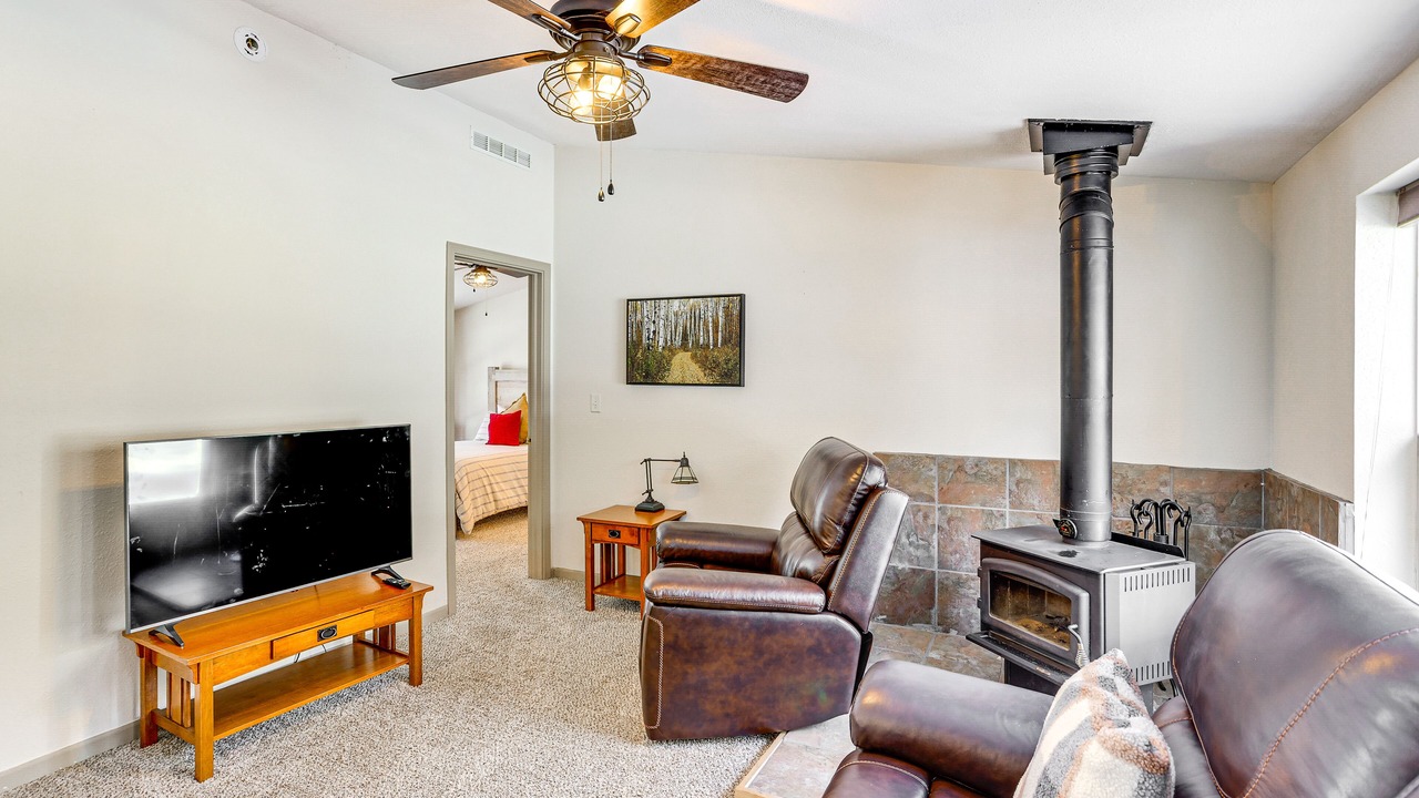Photo of Bedroom in Forest Lakes