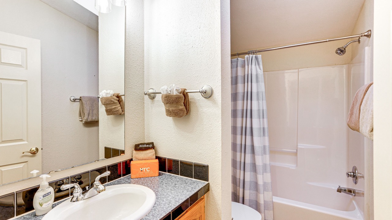 Photo of Bathroom in Forest Lakes