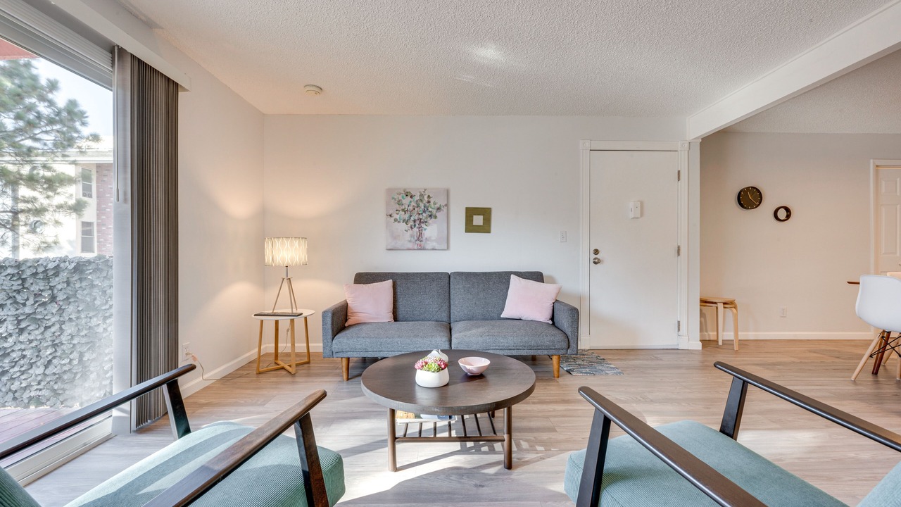 Photo of Livingroom in North Westminster