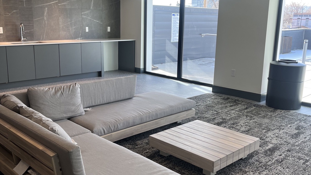 Photo of Livingroom in Lincoln Park