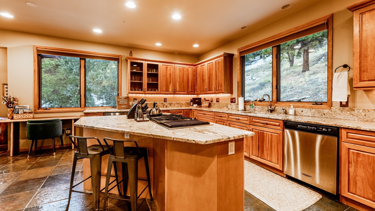 Photo of Kitchen in Hangen Ranch And M and B