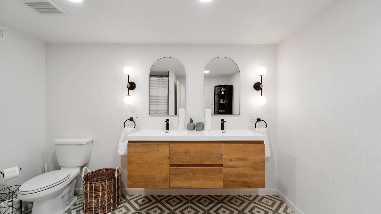 Photo of Bathroom in Skyway