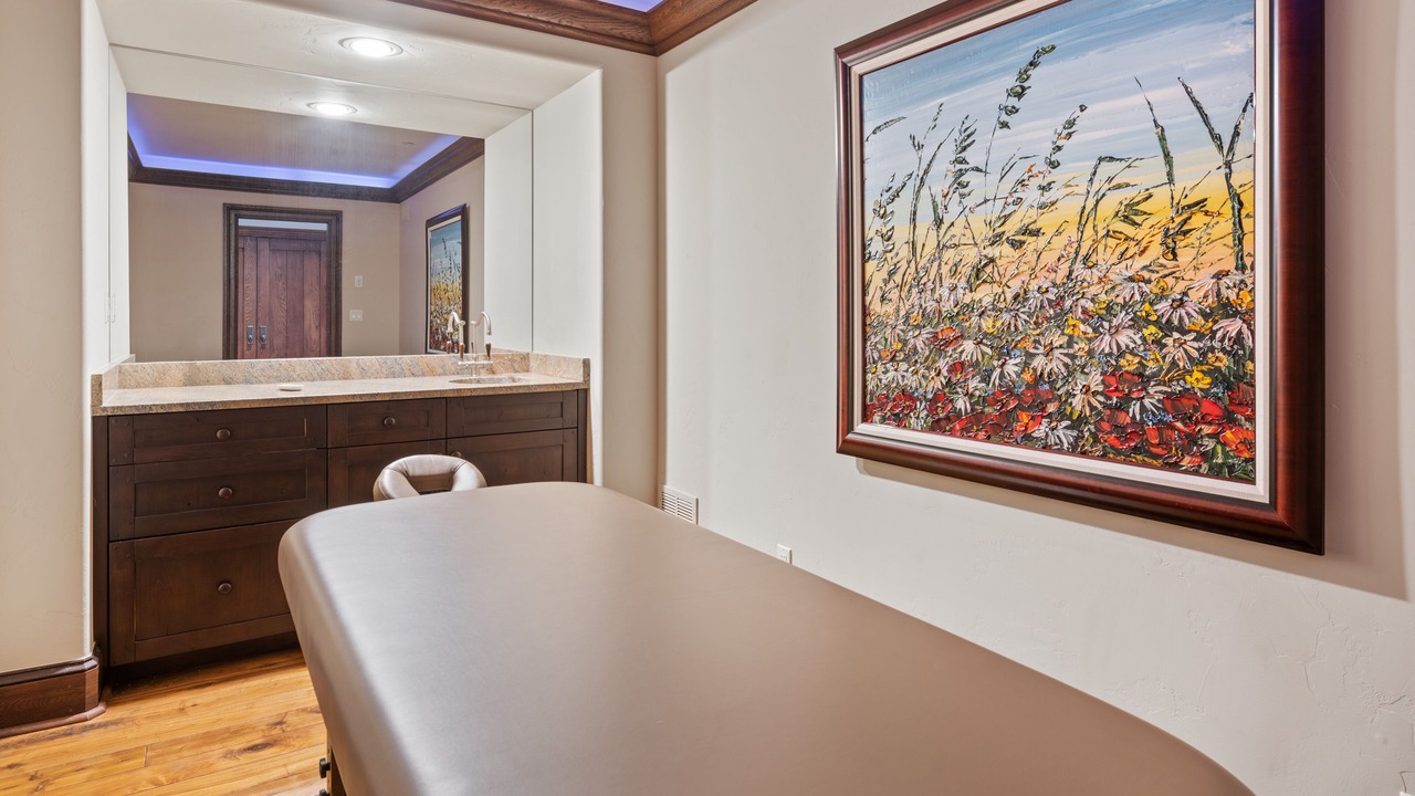 Photo of Bedroom in Avon
