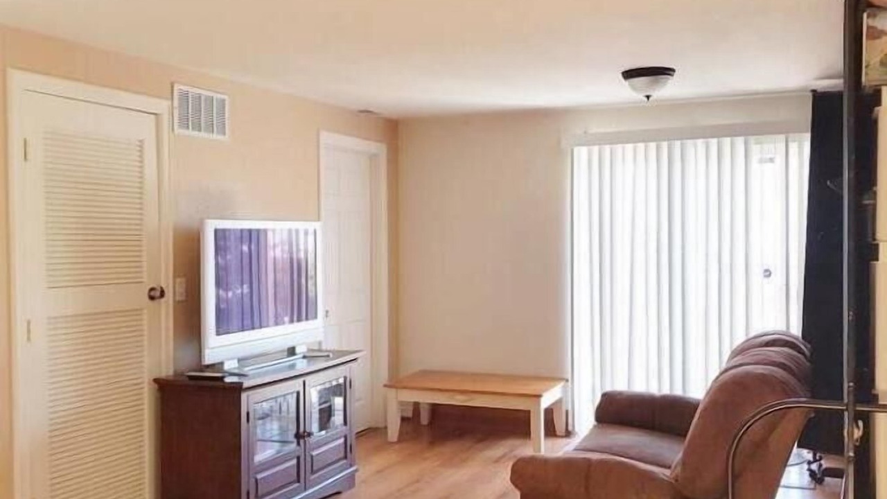 Photo of Livingroom in Stetson Hills