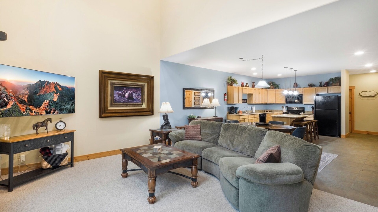 Photo of Livingroom in South Fork