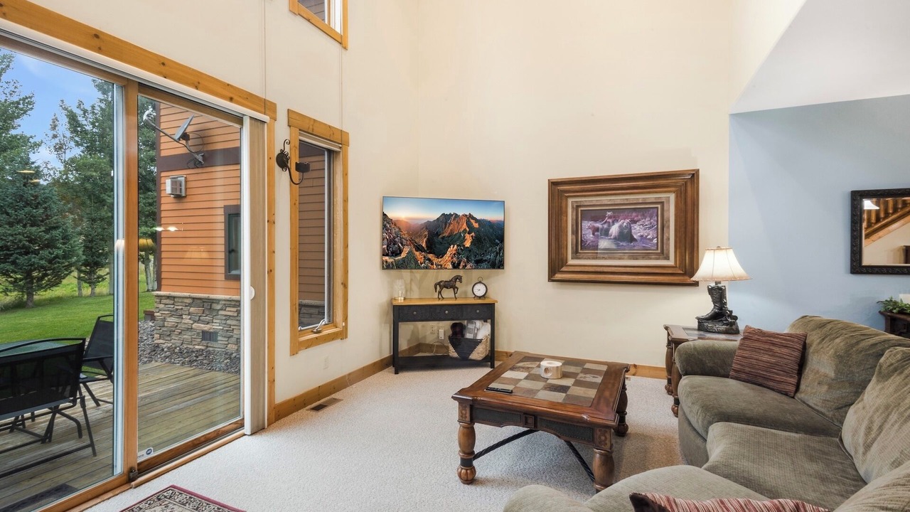 Photo of Livingroom in South Fork