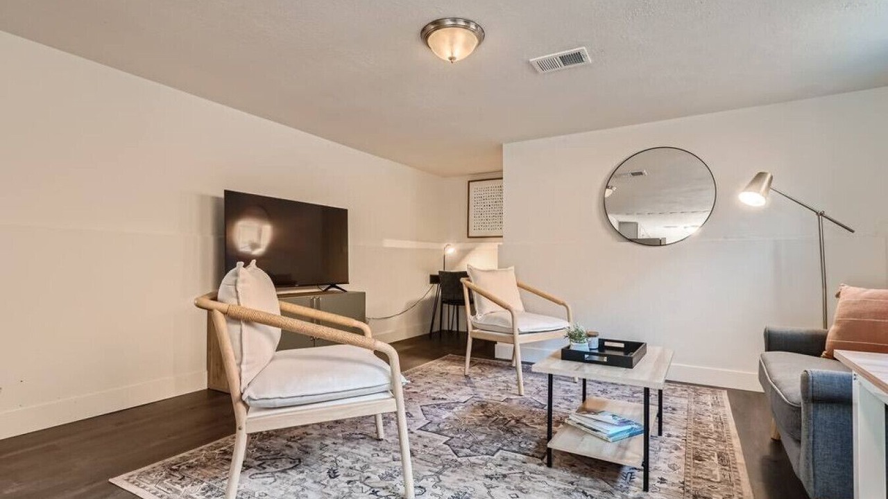 Photo of Livingroom in Berkley