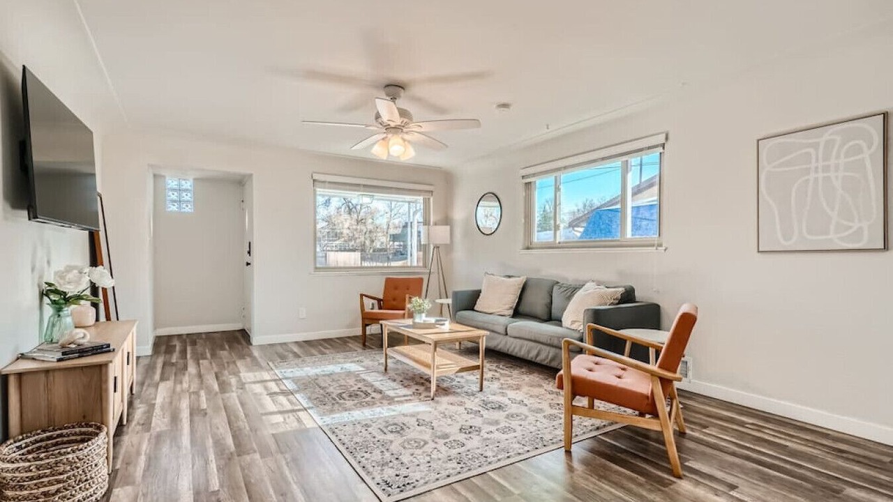 Photo of Livingroom in Berkley