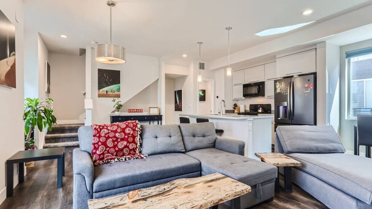 Photo of Livingroom in Lakewood