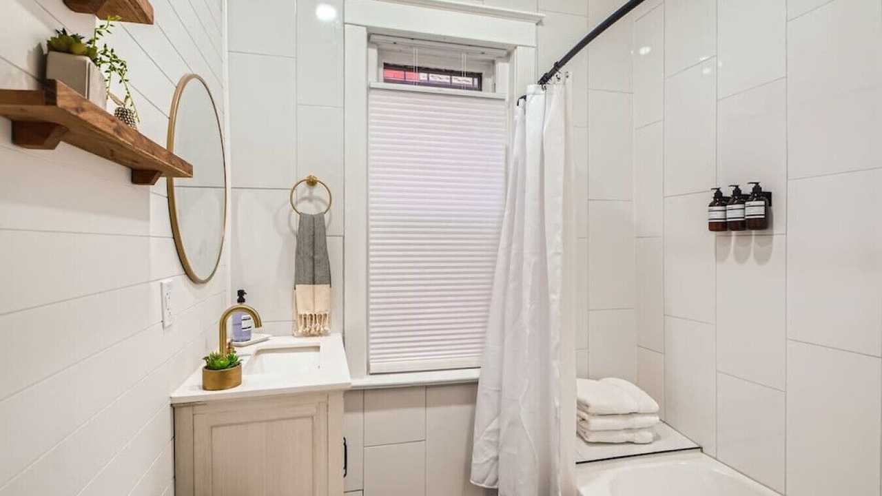 Photo of Bathroom in Lincoln Park