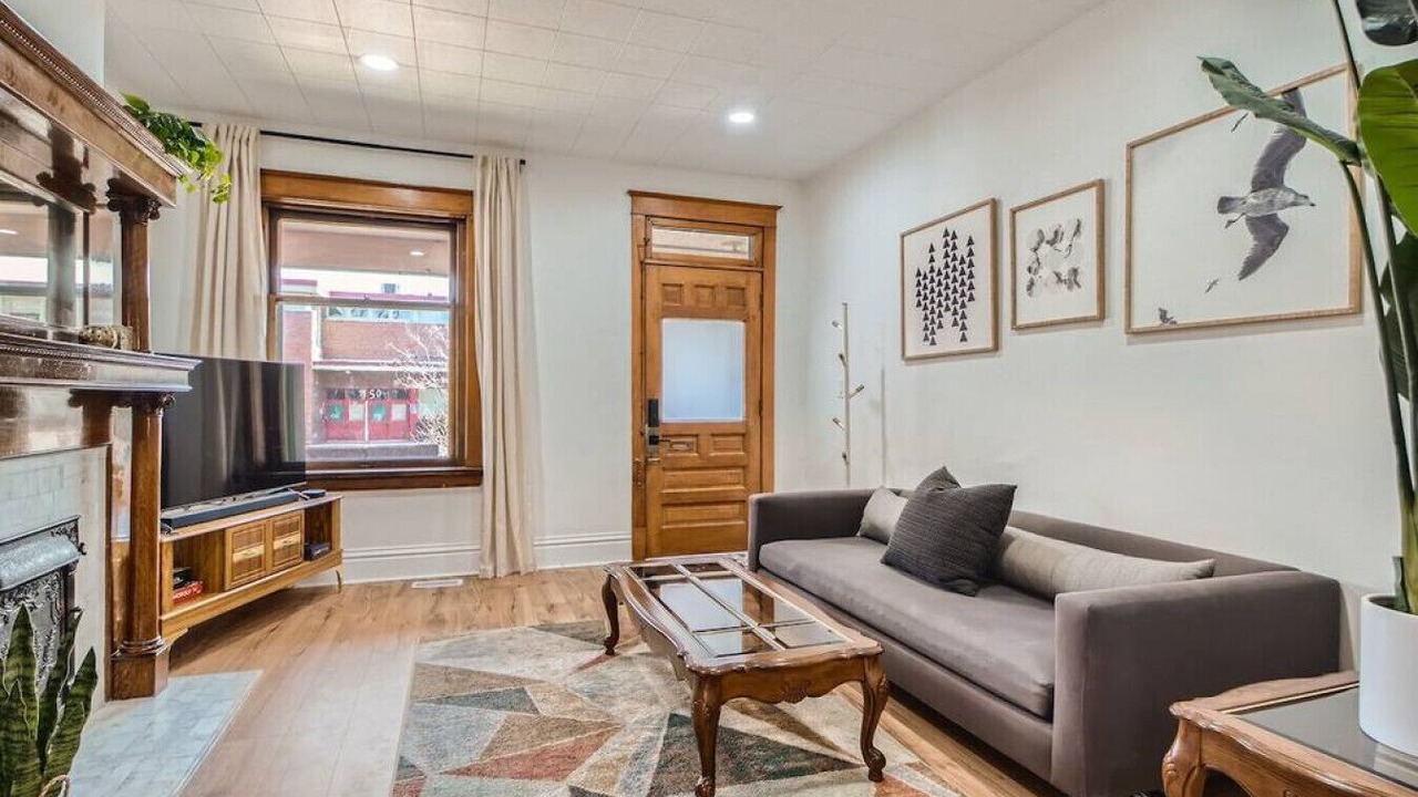 Photo of Livingroom in Lincoln Park