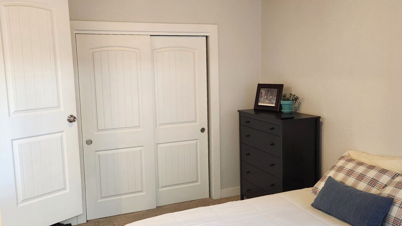 Photo of Bedroom in North Aurora