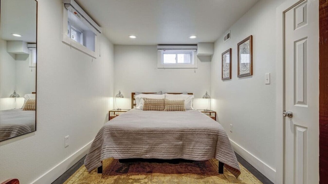 Photo of Bedroom in Edgewater