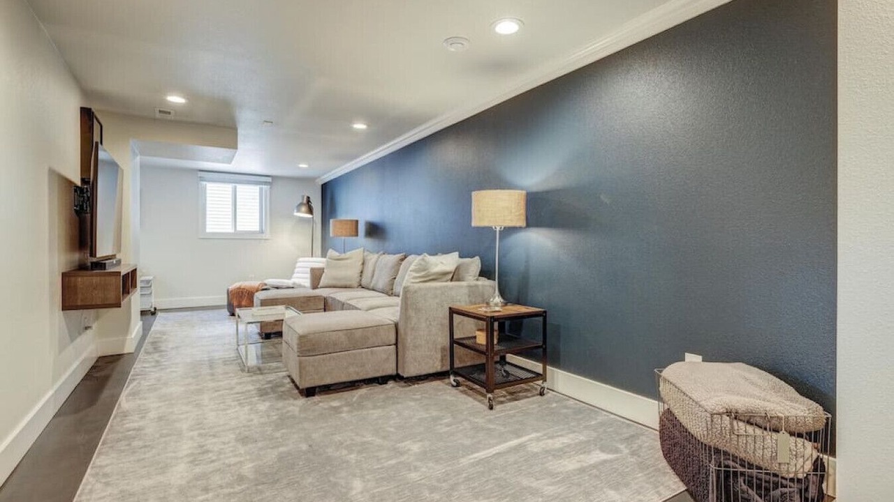 Photo of Livingroom in Edgewater