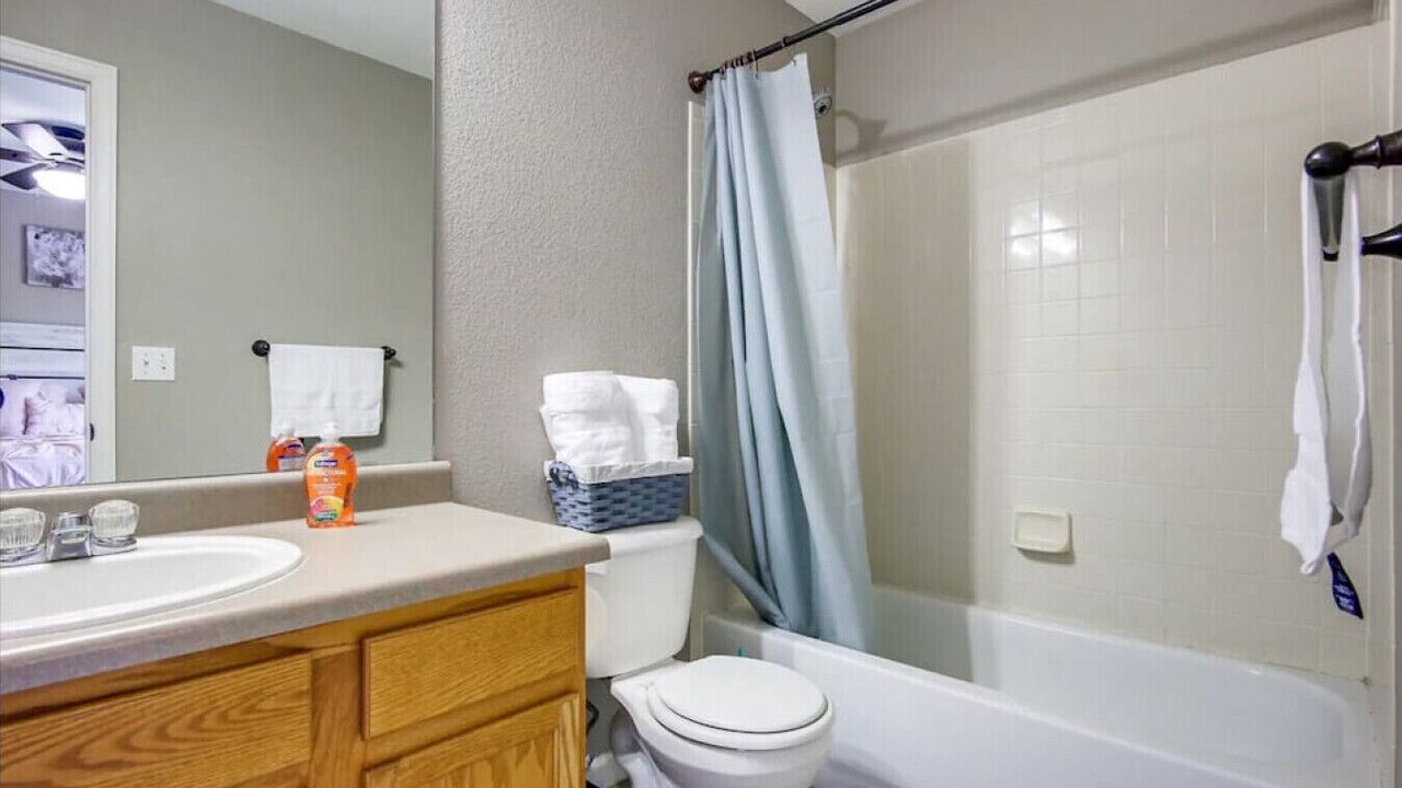 Photo of Bathroom in Commerce City