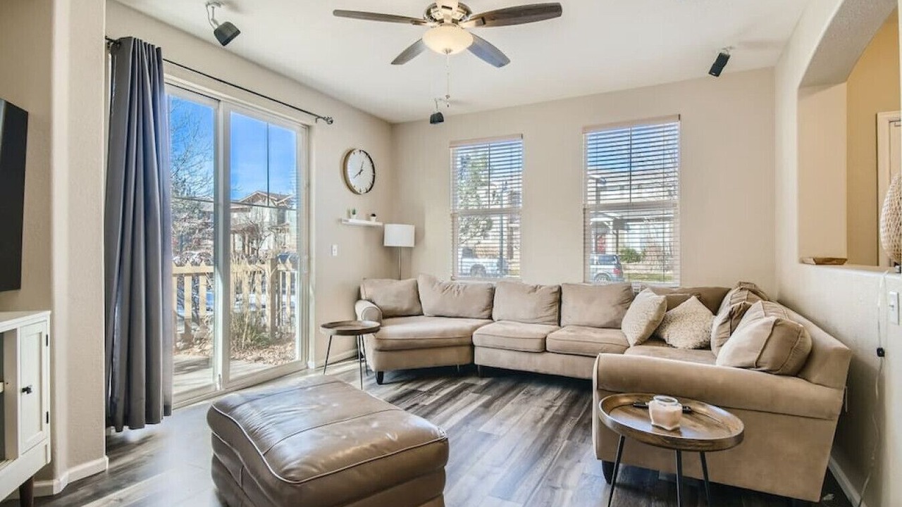 Photo of Livingroom in Commerce City
