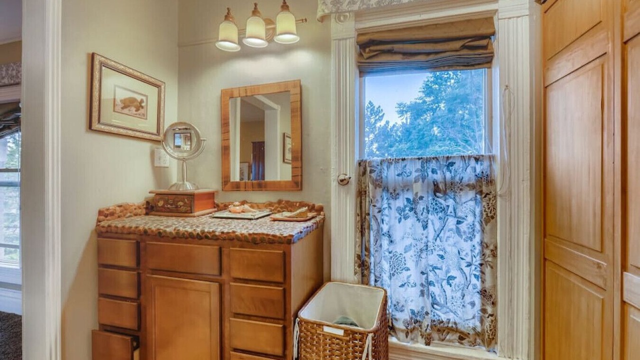 Photo of Bathroom in Whittier