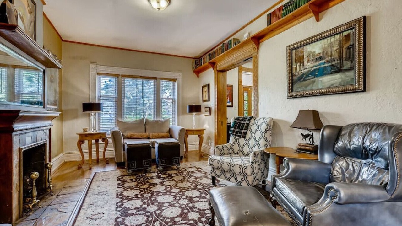 Photo of Livingroom in Whittier