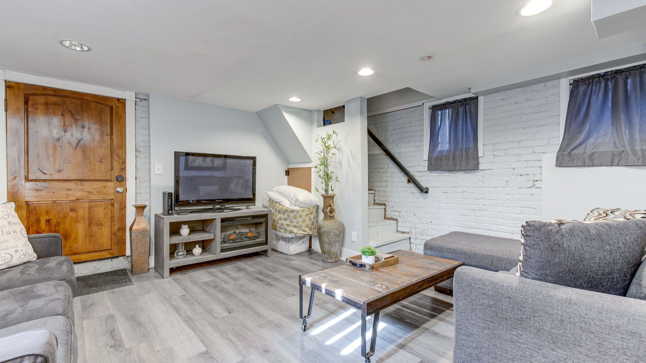 Photo of Livingroom in Uptown