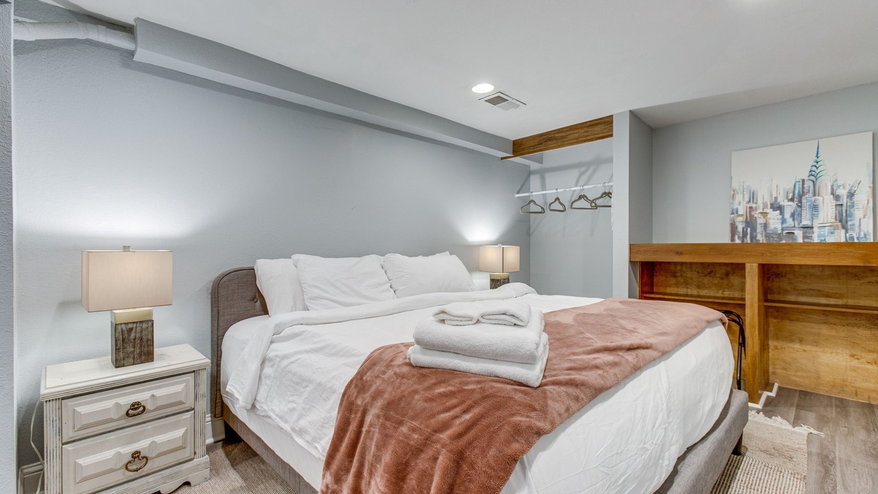 Photo of Bedroom in Uptown