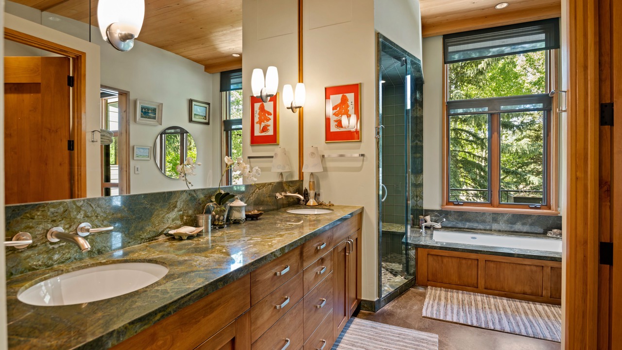 Photo of Bathroom in Aspen