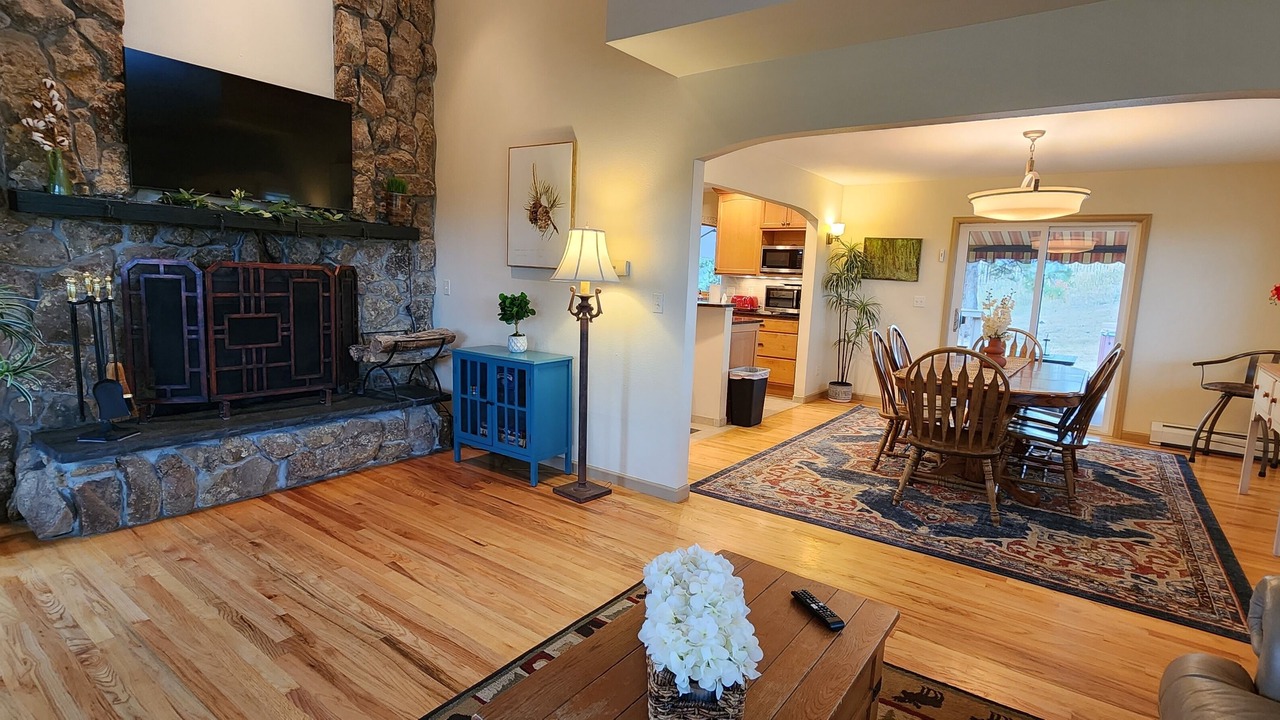 Photo of Livingroom in Mount Vernon
