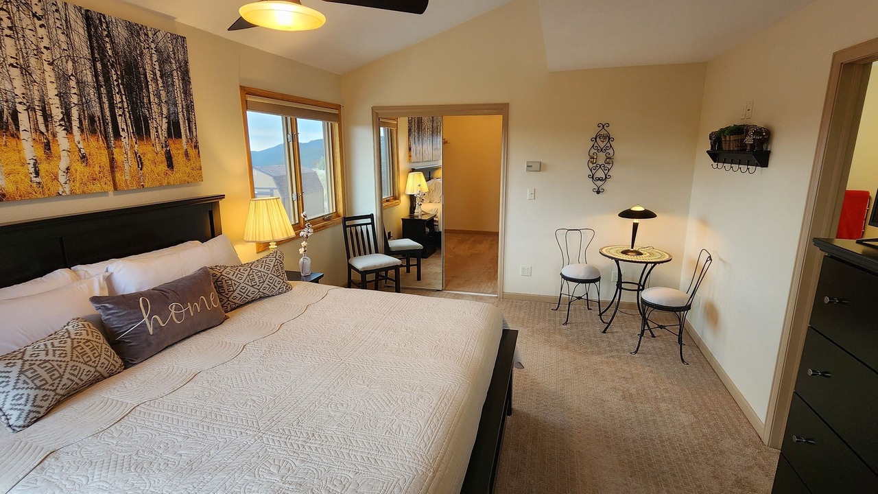Photo of Bedroom in Mount Vernon