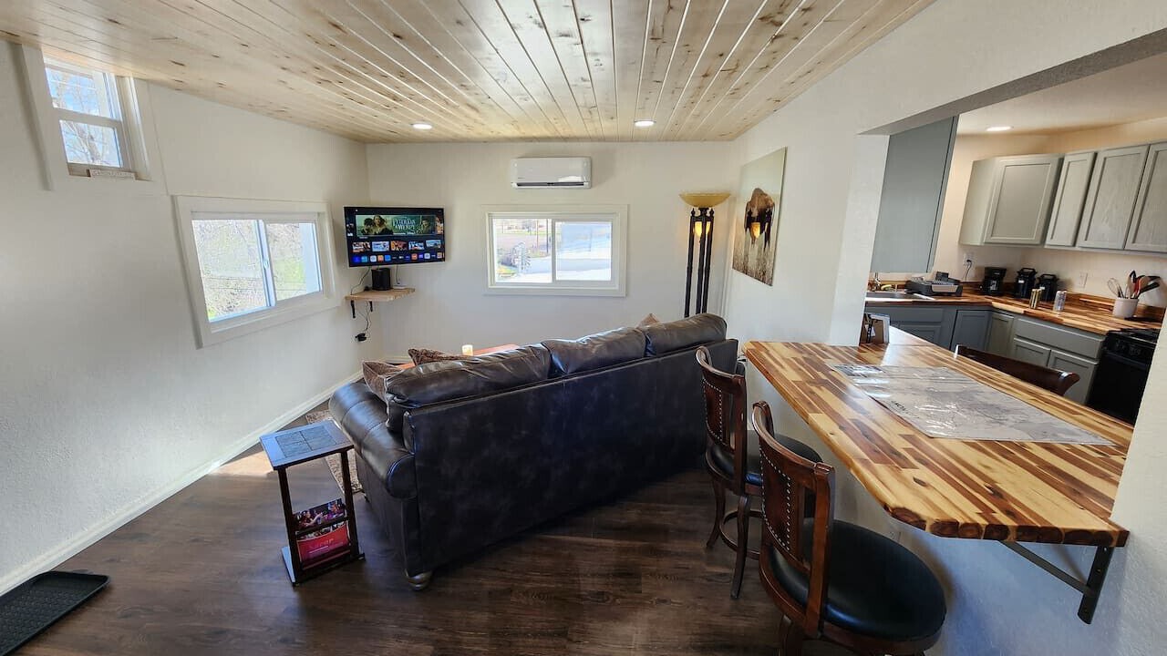 Photo of Livingroom in Canon City