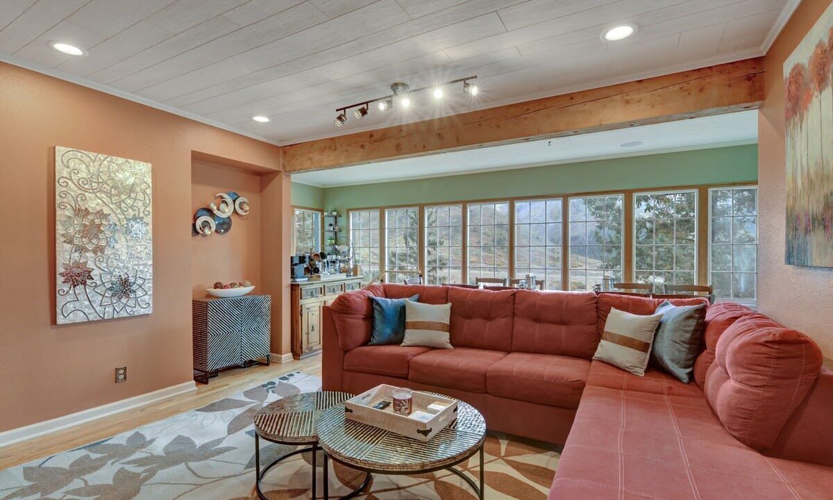 Photo of Livingroom in Cascade-Chipita Park
