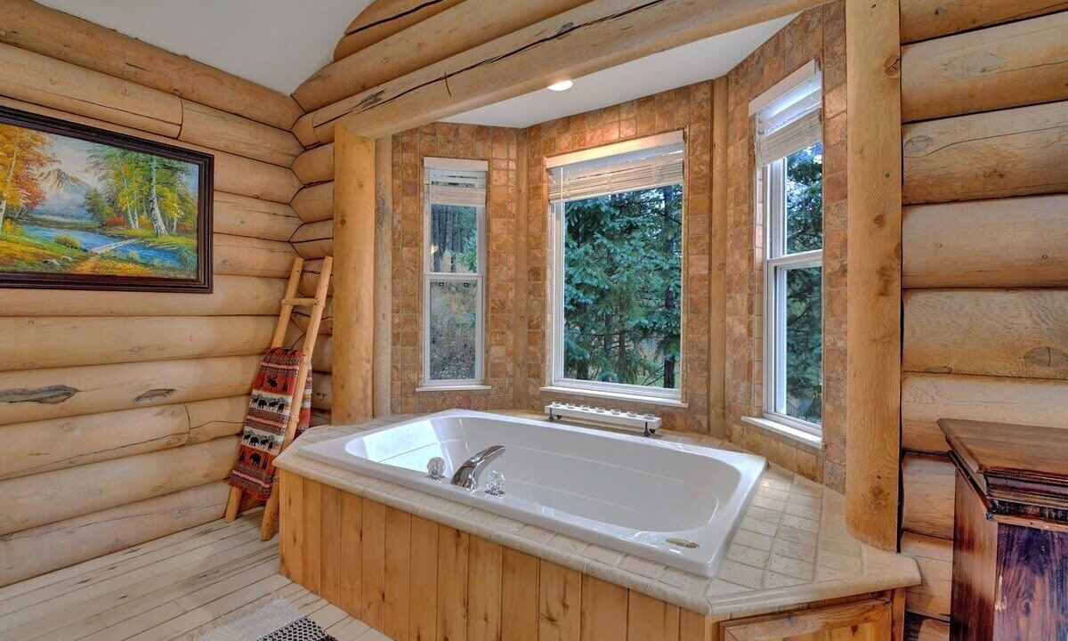 Photo of Bathroom in Cascade-Chipita Park
