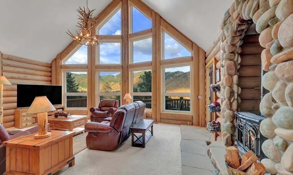 Photo of Bedroom in Cascade-Chipita Park