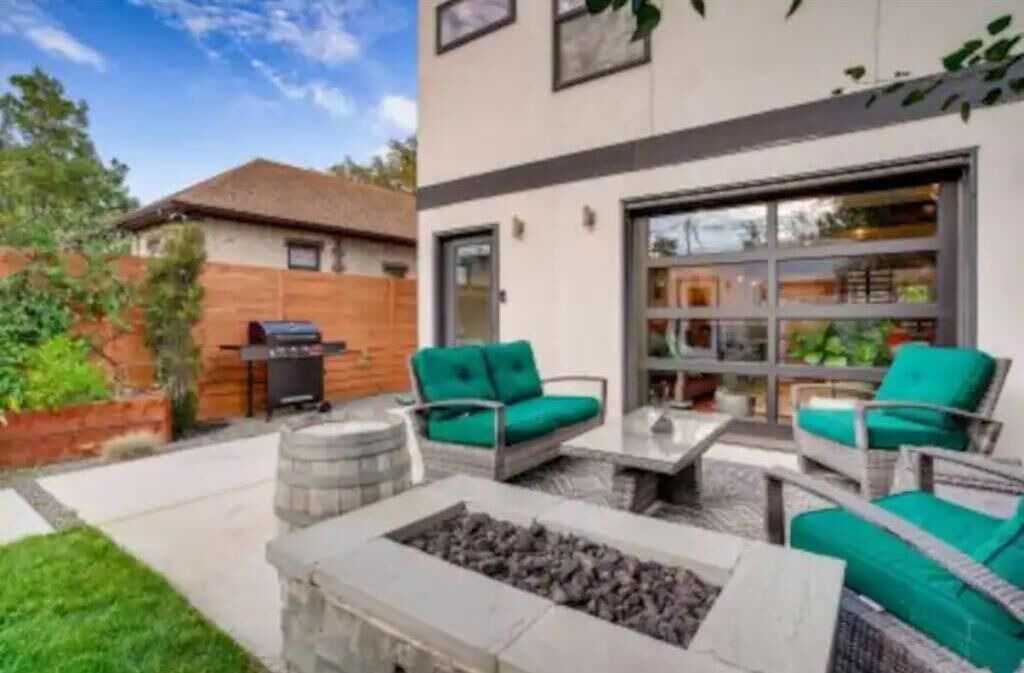 Photo of Livingroom in Sunnyside