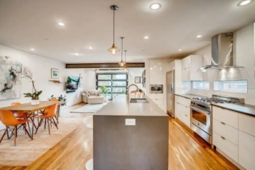 Photo of Kitchen in Sunnyside