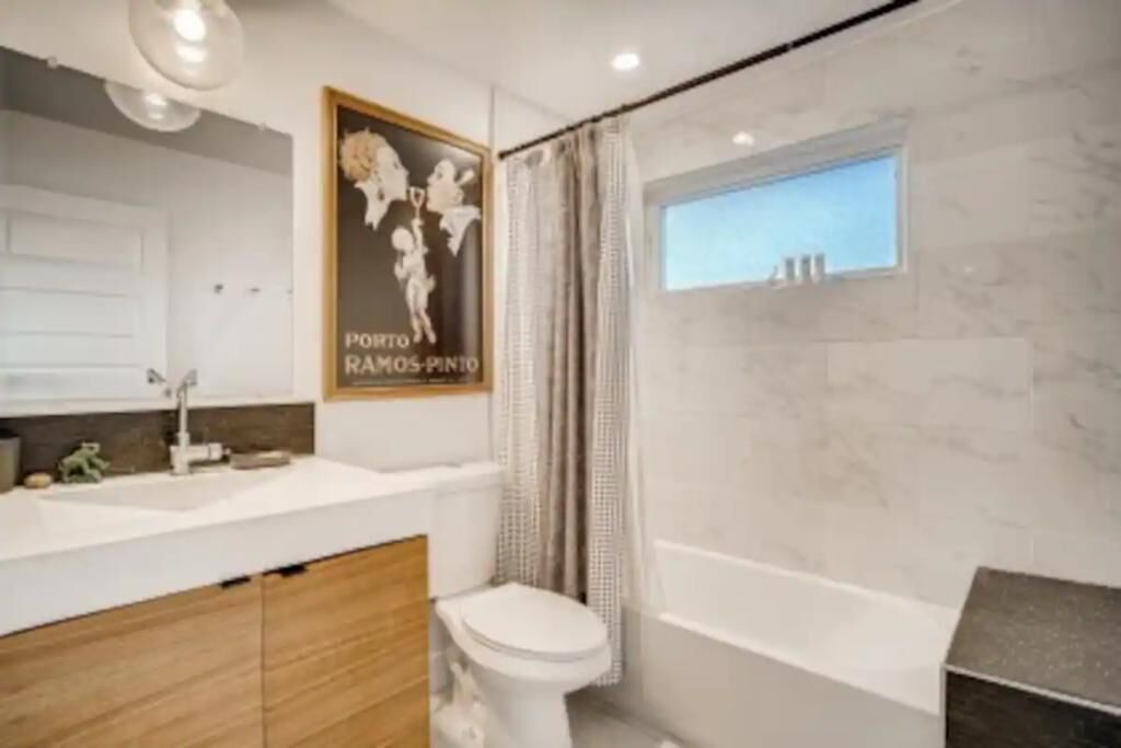 Photo of Bathroom in Sunnyside