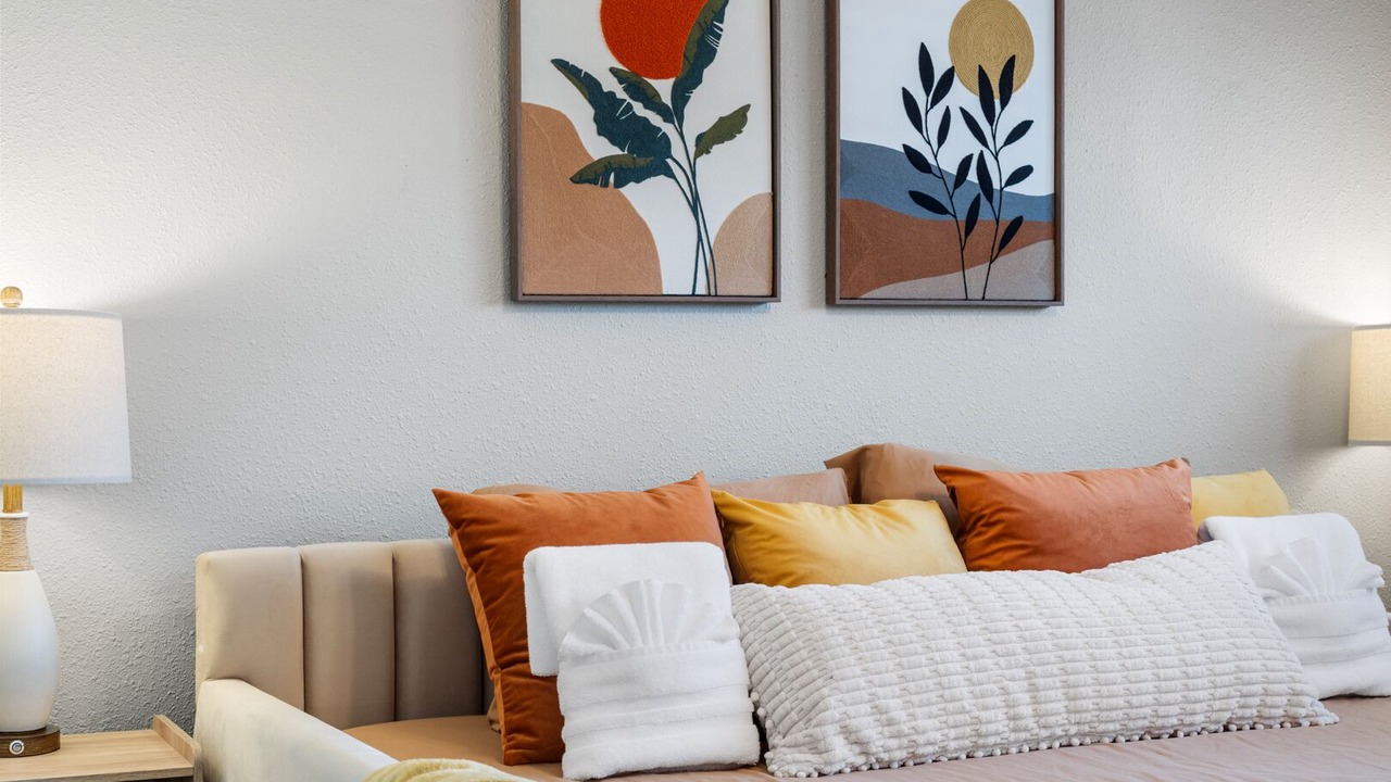 Photo of Bedroom in Skyway