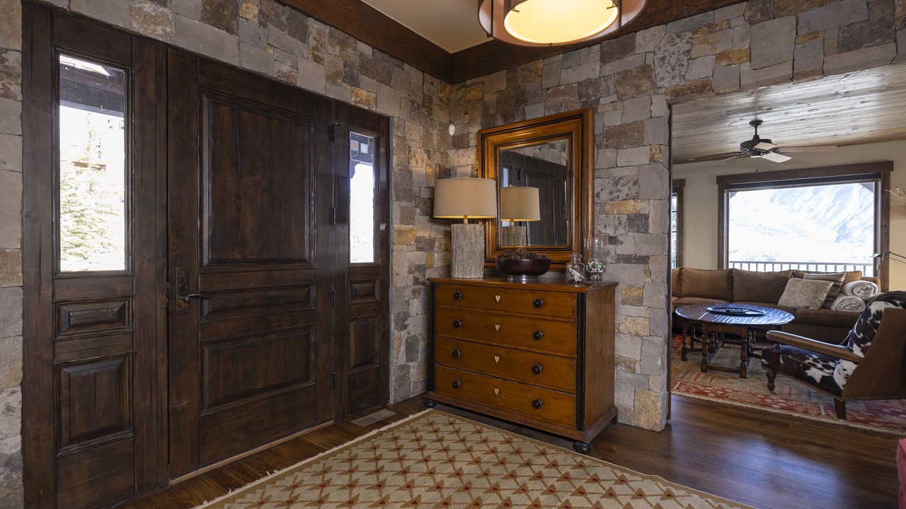Photo of Livingroom in Purgatory