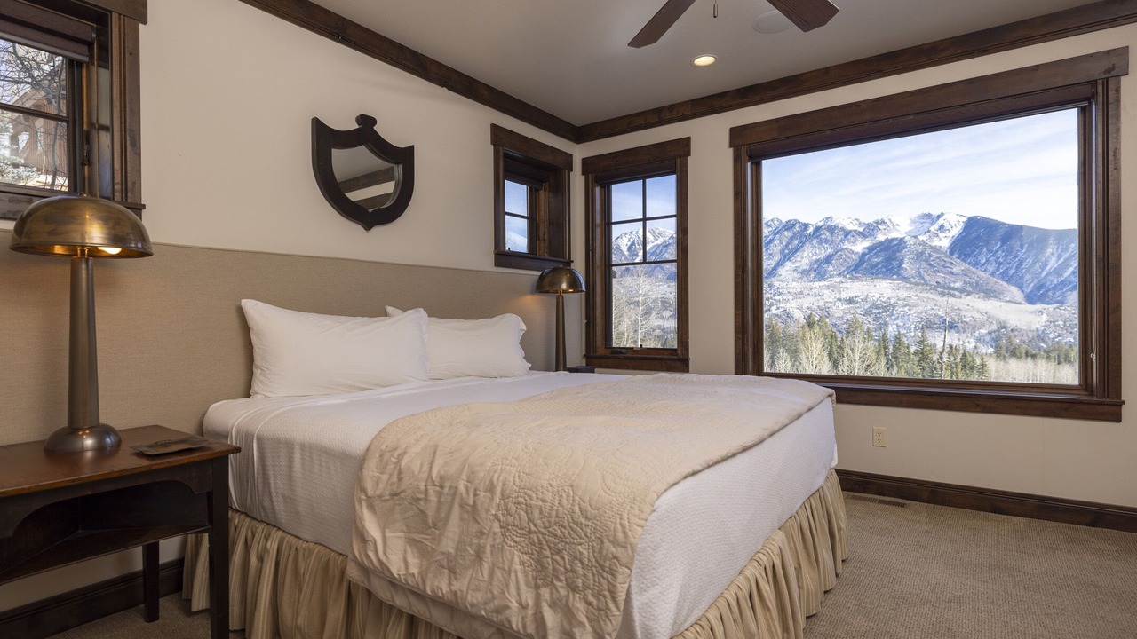 Photo of Bedroom in Purgatory