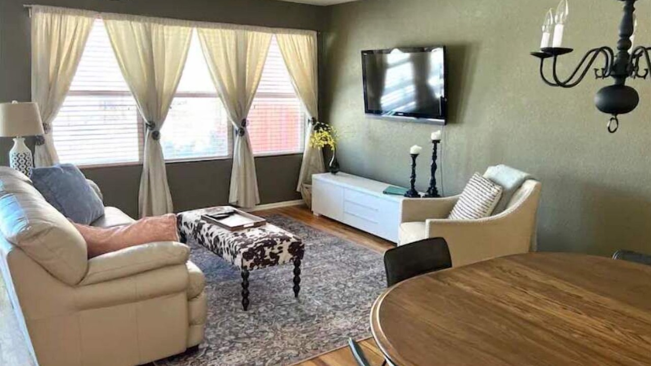 Photo of Livingroom in Erie
