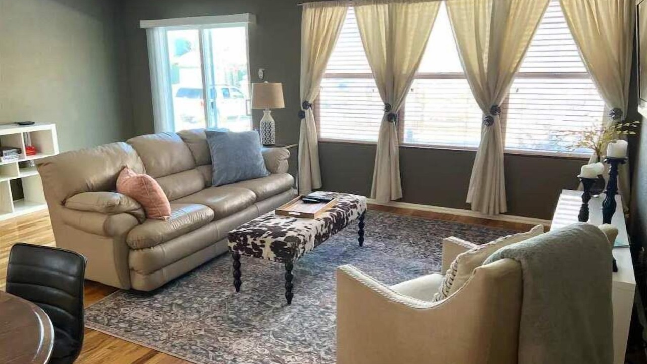 Photo of Livingroom in Erie