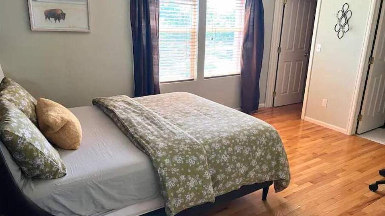 Photo of Bedroom in Erie