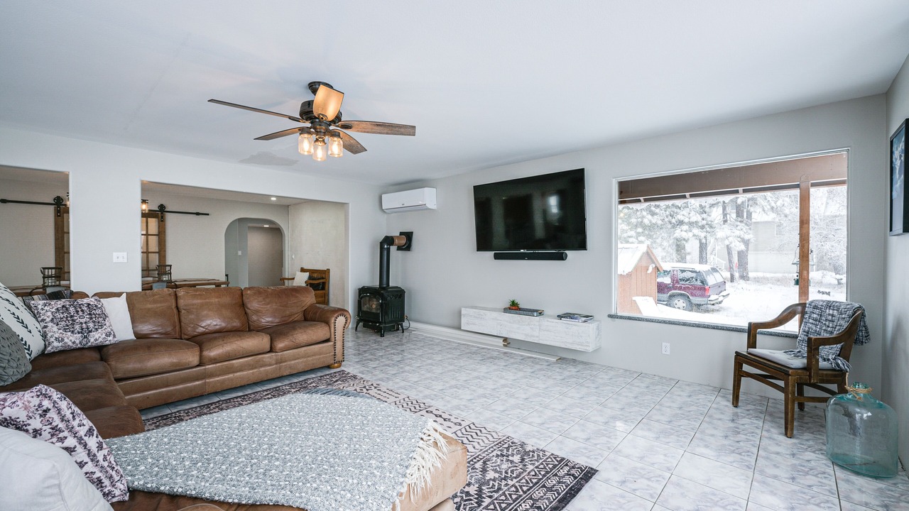 Photo of Livingroom in Bayfield