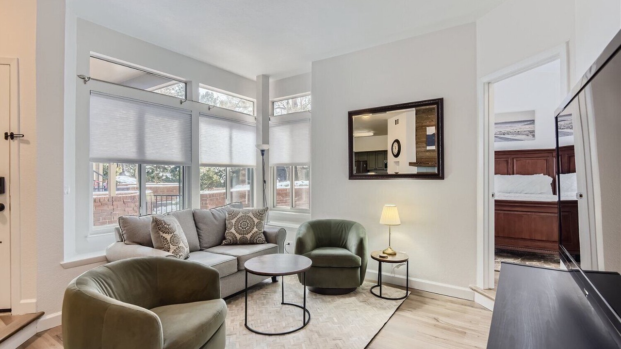 Photo of Livingroom in Greenwood Village