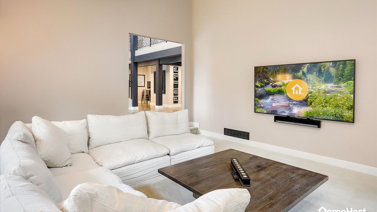 Photo of Livingroom in North Boulder