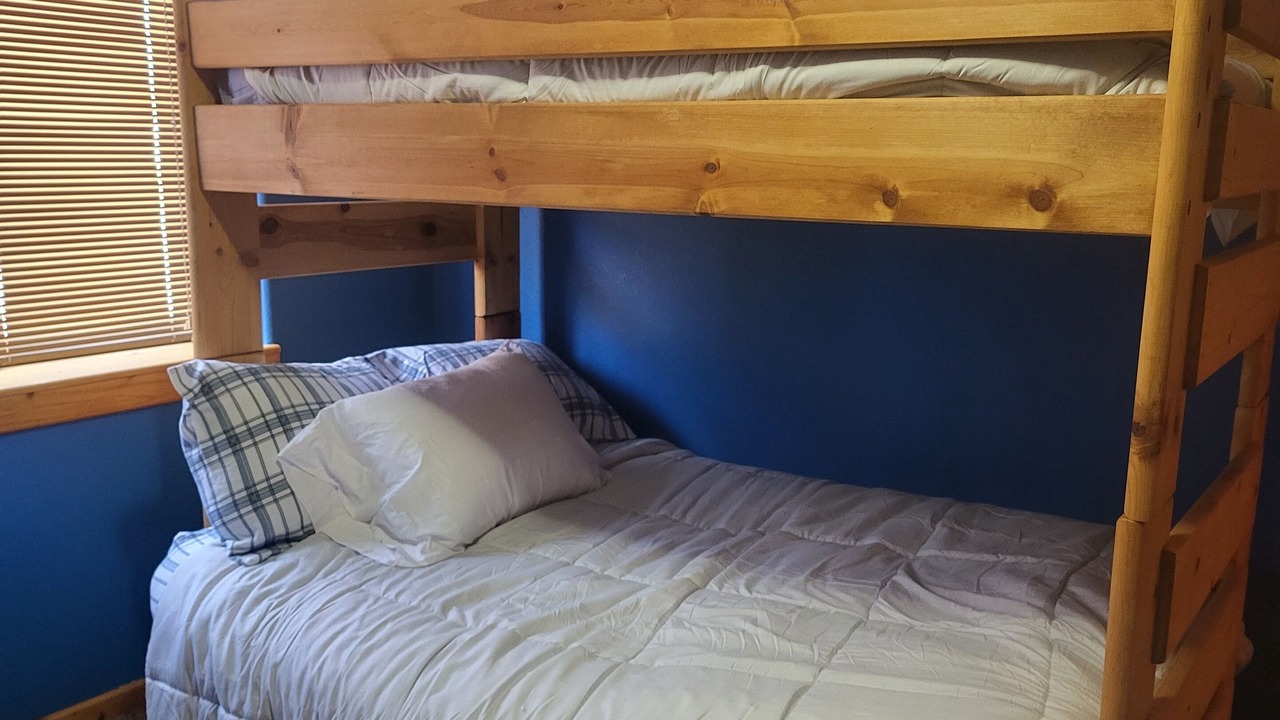 Photo of Bedroom in Divide