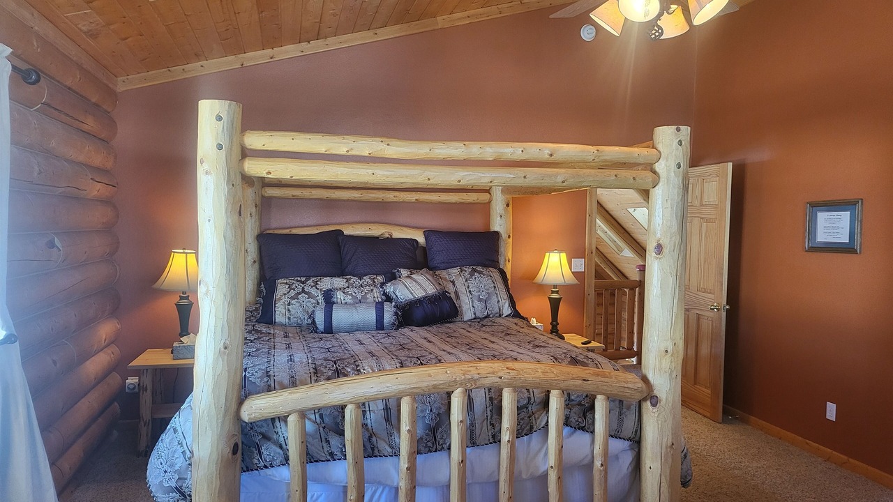 Photo of Bedroom in Divide