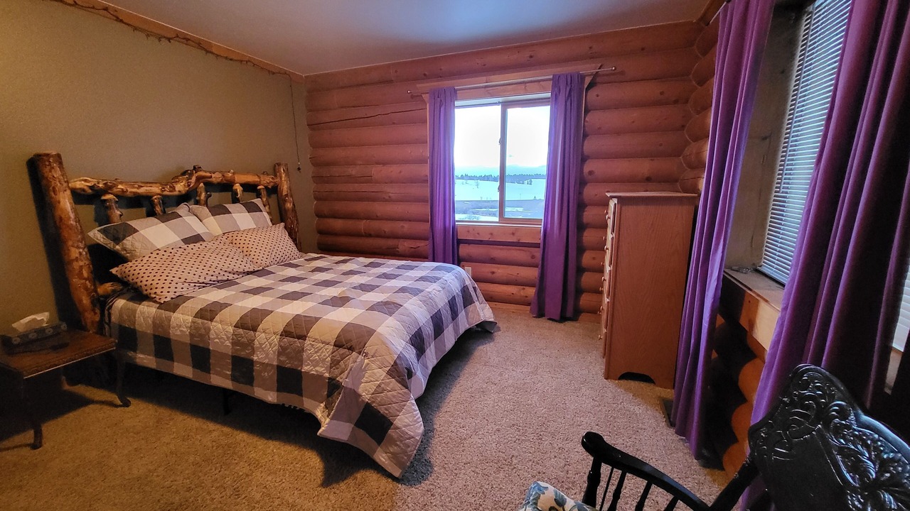Photo of Bedroom in Divide